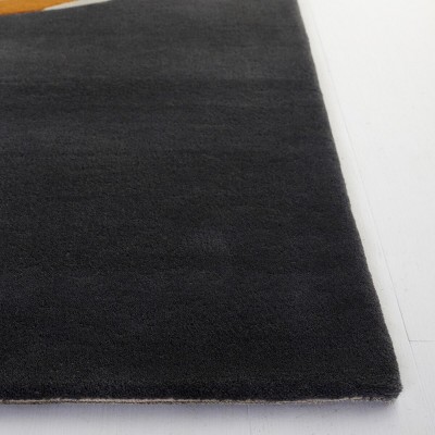 Soho 5' x 8' Black Wool and Viscose Handmade Tufted Rug