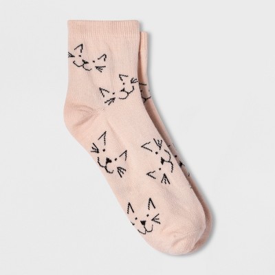 Women's Cat Faces Ankle Socks - Xhilaration™ Peach 4-10