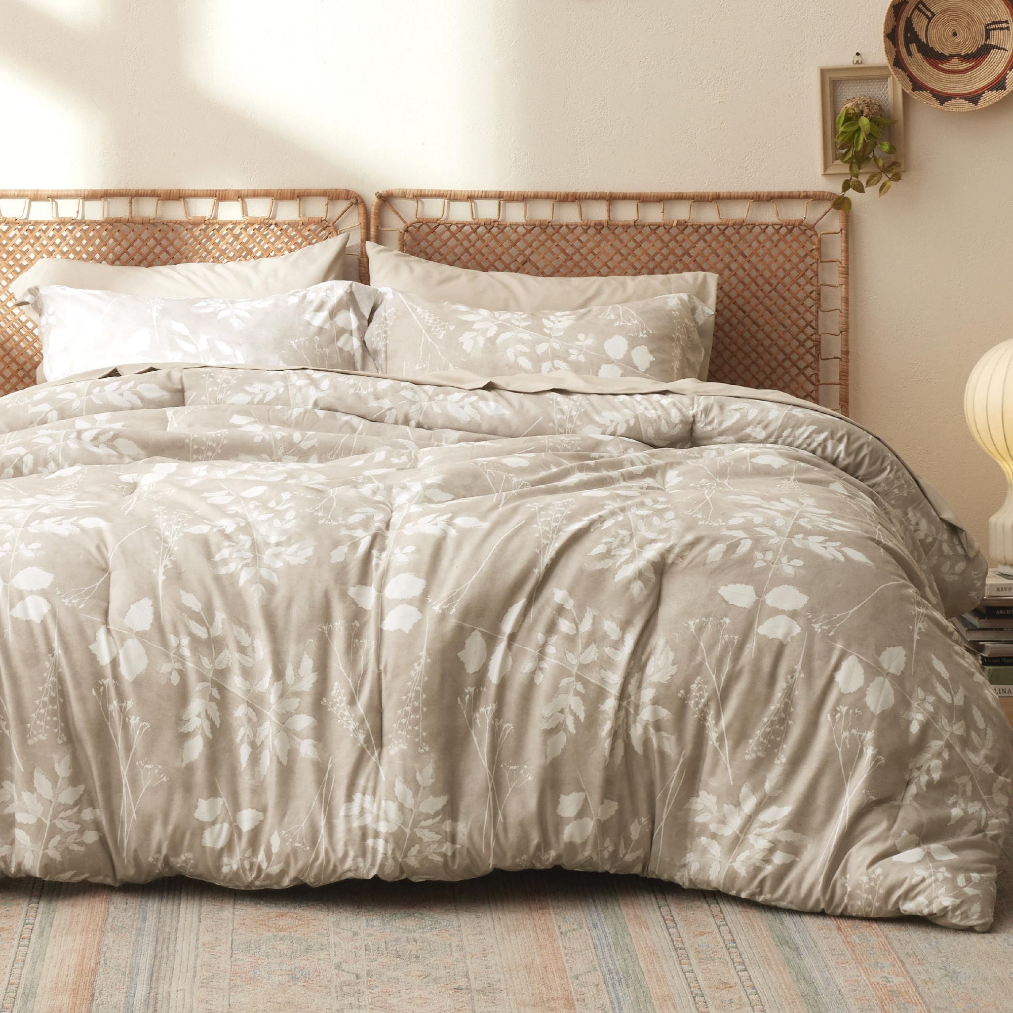 Bedsure Beige Queen Comforter Set 7 Pieces Floral Bedding Sets Queen Bed in a Bag with Botanical Flowers Comforter Sheets Pillowcases Shams