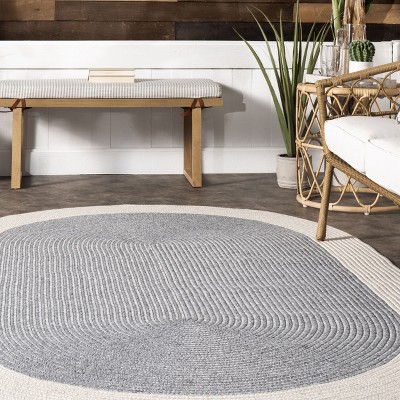 Elegant Gray Braided Synthetic 6' Round Indoor/Outdoor Rug
