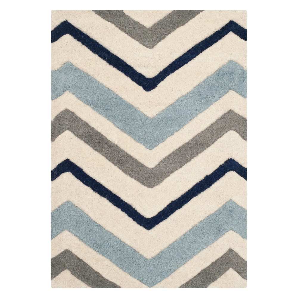 2'x3' Chevron Accent Rug Ivory/Dark Gray - Safavieh