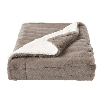 Hastings Home 60" x 70" Hypoallergenic Faux Fur Jacquard Throw Blanket with Faux Shearling Back - Coffee