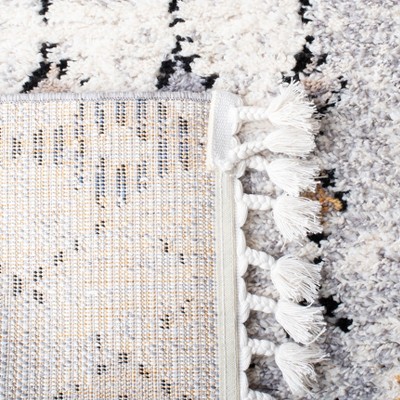 Bohemian Gray Diamond 4' x 6' Hand-Knotted Easy Care Area Rug