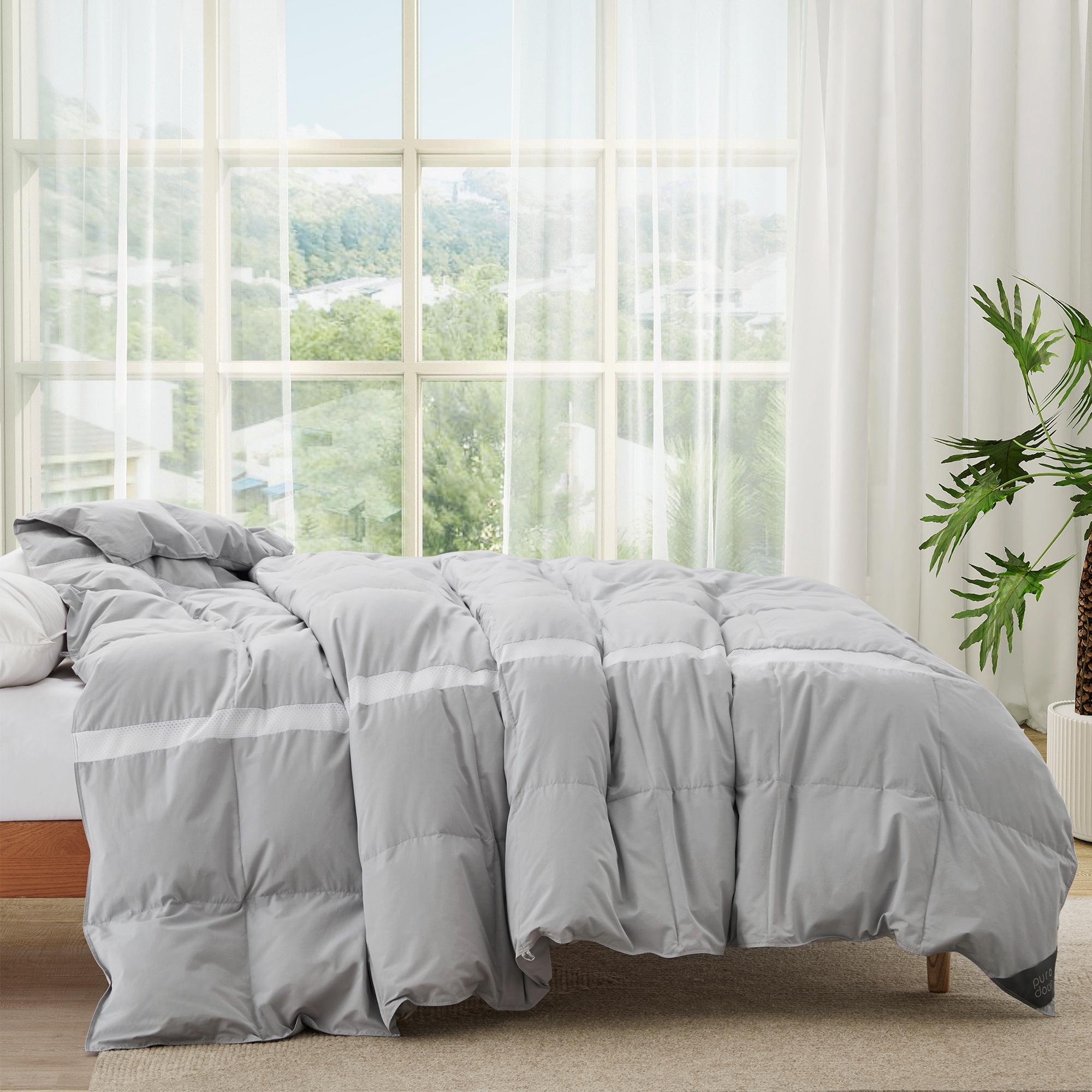 Puredown 600 FP Cooling Lightweight Breathable White Down Comforter for Hot Sleeper, Mesh Design Oversized Summer Blanket, Gray, Full/Queen