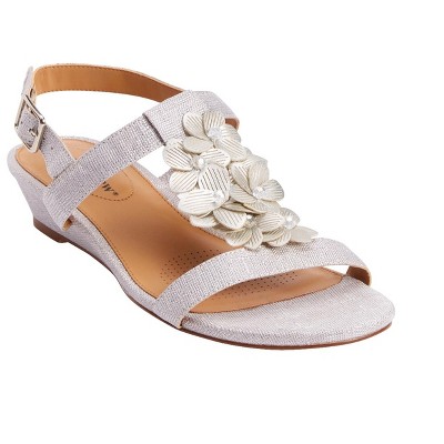 Comfortview Women's The Carina Slingback (Wide Widths Available)