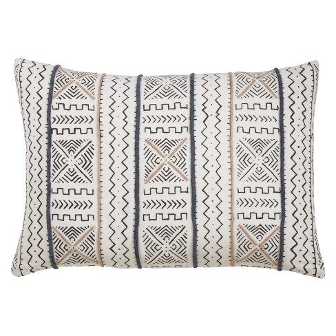 How to Mix & Match Pillow Patterns - An Edited Lifestyle