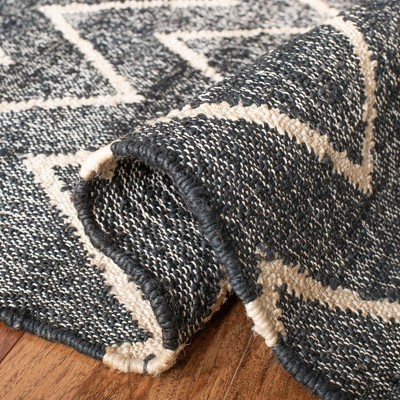 Handmade Charcoal and Natural Wool Cotton 6' x 9' Area Rug