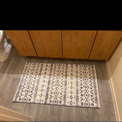 Shoppers Say Their Rugs 'Haven't Moved an Inch' Since Using These