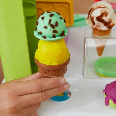 Play-Doh Kitchen Creations Ultimate Ice Cream Toy Truck Playset