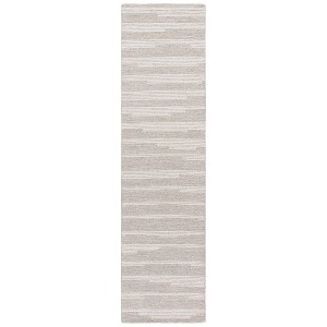 Ebony EBN526 Hand Tufted Indoor Rugs - Safavieh - 1 of 4