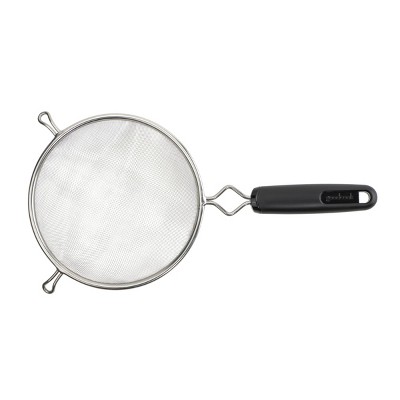 The Rösle Fine-Mesh Strainer Is On Sale