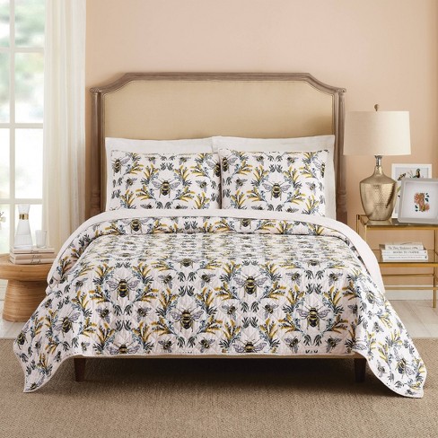 Bee & Willow, Bedding, Bee Willow 3piece Cary Floral Fullqueen Quilt Set  Includes Add 2 Gr Shams