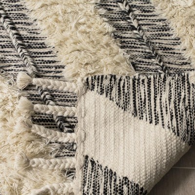 Handmade Black and Ivory Wool Reversible Rug 2'3" x 4'