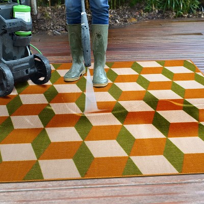 Vibrant Geometric Orange Synthetic 5' x 7' Flatwoven Indoor/Outdoor Rug