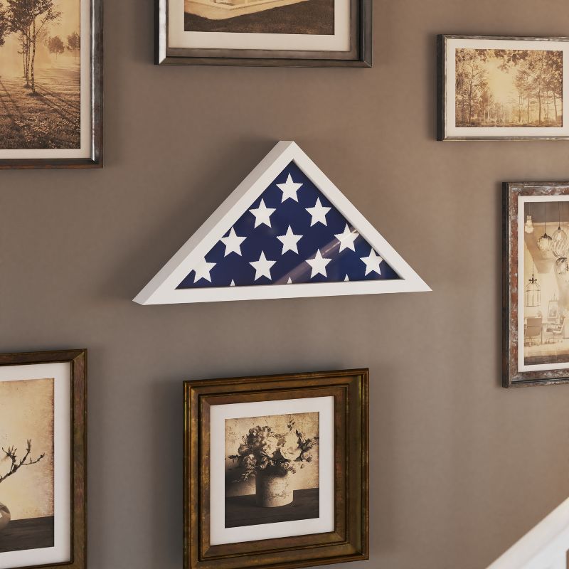 Merrick Lane Solid Wood Military Memorial Flag Display Case for 9.5' x 5' American Veteran Flag, 3 of 10