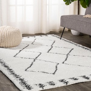 Calvia Moroccan Diamond Shag Area Rug  - JONATHAN Y - 1 of 4