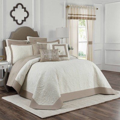 Vue Bensonhurst Bedding Collection