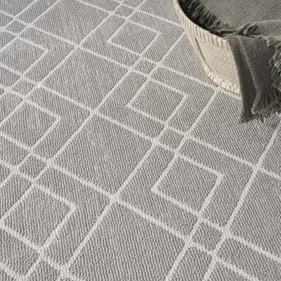 Modern Geometric Silver Synthetic 8' x 10' Easy-Care Rug