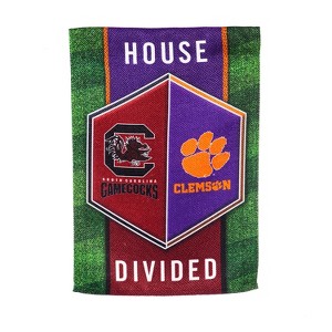 Evergreen Flag, Gar, ES, HD, Clemson/ South Carolina - 1 of 1