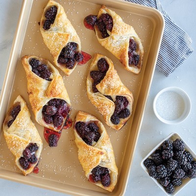 Gold Nonstick Aluminum Jelly Roll Baking Sheet