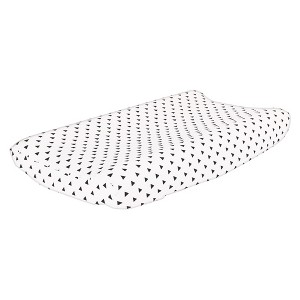 The Peanutshell Changing Pad Cover - Black Triangles, White Black