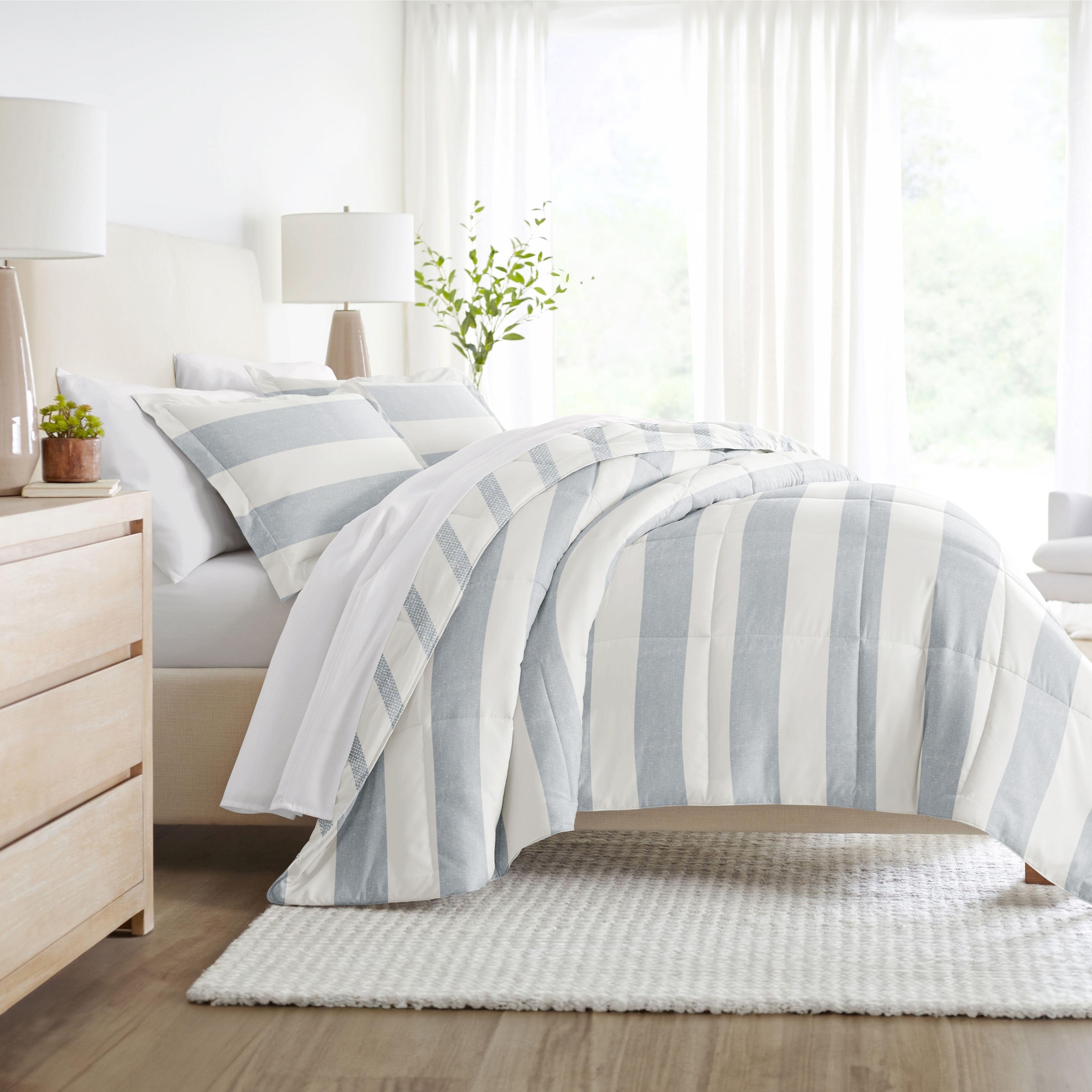 Distressed Stripe Reversible Soft Comforter Sets, Geometric Pattern - Becky Cameron, Distressed Stripe / Light Blue, Full/Queen