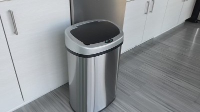 Stainless Steel Touchless Oval Trash Can with Motion Sensor Lid