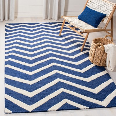 Navy and Ivory Hand-Tufted Wool Chevron Area Rug, 5'x8'