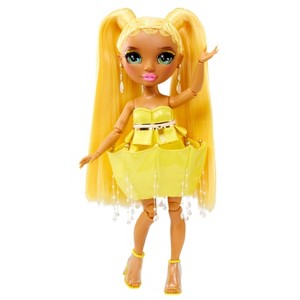 Rainbow High Fantastic Fashion Sunny Madison 11" Fashion Doll w/ Playset - 1 of 4