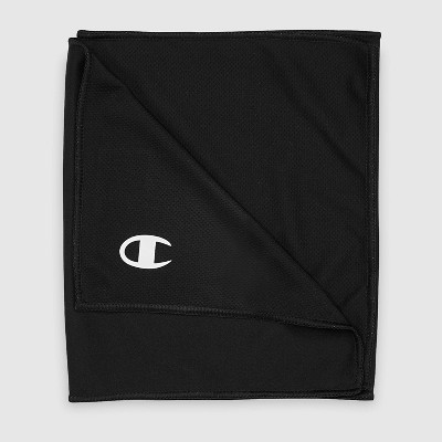thumbnail image 2 of Gear Aid McNett Tactical Microfiber Ultra Compact Towel – OD Green, New With Tags 2 of 6