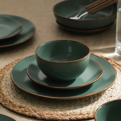 Green Ceramic 32-Piece Dinnerware Set with Gold Detailing
