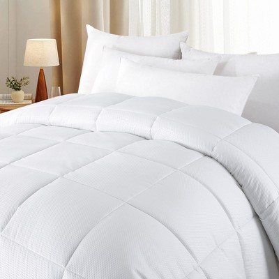 Peace Nest Year-round Down Alternative Comforter