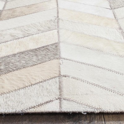 Handmade Gray Cowhide Geometric Area Rug 4' x 6'