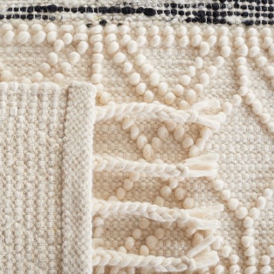 Natura 6' x 6' Ivory and Black Hand Woven Wool Rug