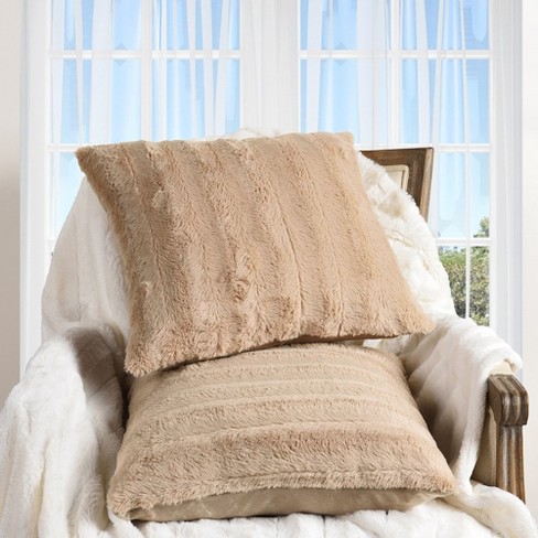 Cheer Collection Luxurious Faux Fur Throw Pillows Set Of 2 Sand