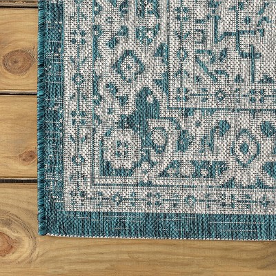 Vintage Medallion Flatweave Indoor/Outdoor Rug in Gray - 2' x 8'