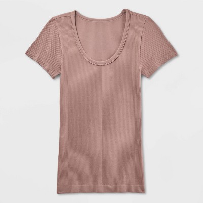 Short Sleeve Ribbed Seamless Maternity T-Shirt - Isabel Maternity by Ingrid & Isabel™