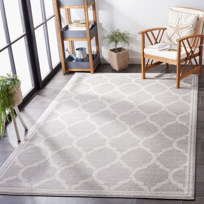 Light Grey Ivory Reversible Easy-Care Synthetic Rug 5' x 8'