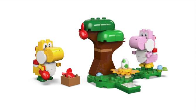 LEGO Super Mario Yoshis&#39; Egg-cellent Forest Expansion Set 71428, 2 of 8, play video