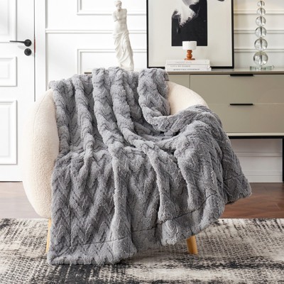 Cozy Bliss Faux Fur Throw Blanket – Ultra Soft Luxury Throw for Sofa & Bed , Perfect Gift for Women & Family