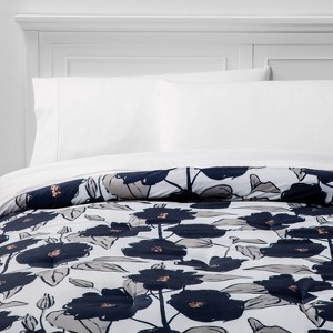 Twin/Twin XL Microfiber Printed Comforter Blue Floral - Room Essentials