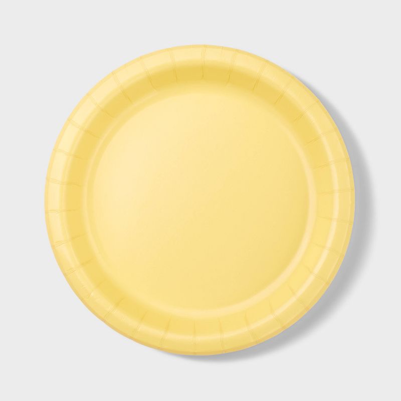 20ct 8.5&#34; Disposable Dinner Plates Yellow - Spritz&#8482;, 1 of 4