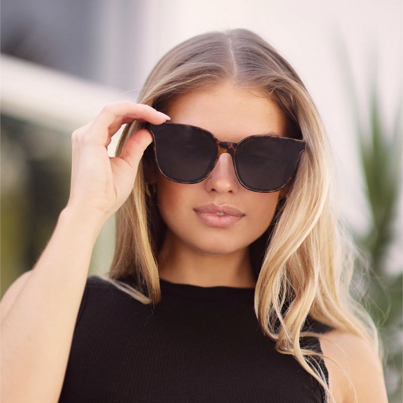 WMP Eyewear Polarized Square Fashion Oversized Women Sunglasses, 3 of 5