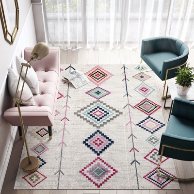 Native Ivory Tribal Moroccan-Inspired 8'x10' Synthetic Area Rug
