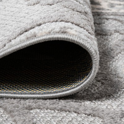 Light Gray and Ivory Paisley Indoor/Outdoor Area Rug 5' x 7'