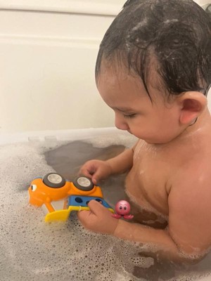  Frida Baby 4-in-1 Grow-with-Me Bath Tub