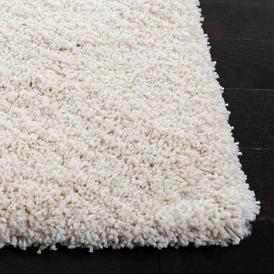 Ivory Square Shag Rug with Wool and Synthetic Fibers