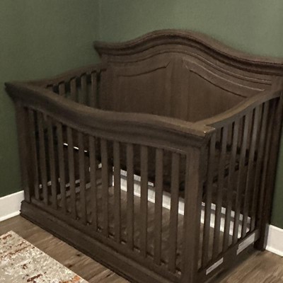 Sorelle providence hot sale crib reviews