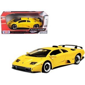 Lamborghini Diablo GT Yellow 1/18 Diecast Model Car by Motormax - 1 of 3