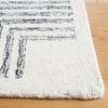 Casablanca CSB983 Hand Tufted Indoor Rug - Safavieh - 3 of 4